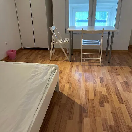 Riverside * Budapest