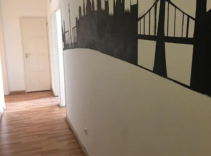 Riverside Pensiune *